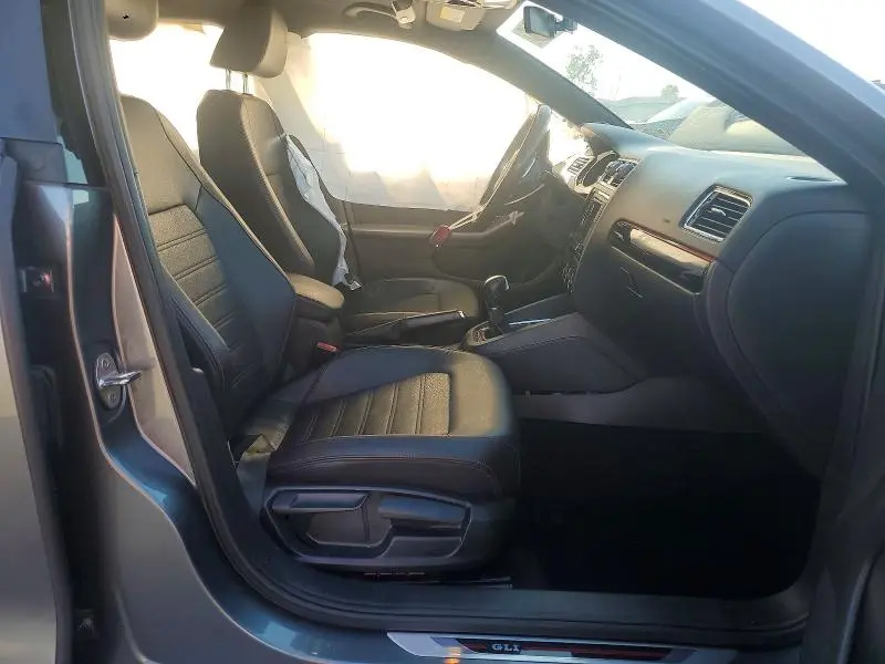 2017 VOLKSWAGEN JETTA GLI  