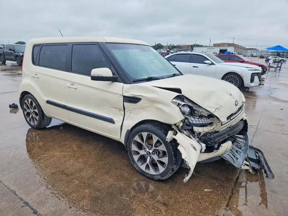 2013 KIA SOUL !  