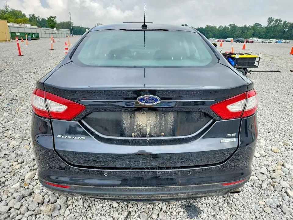 2015 FORD FUSION SE  