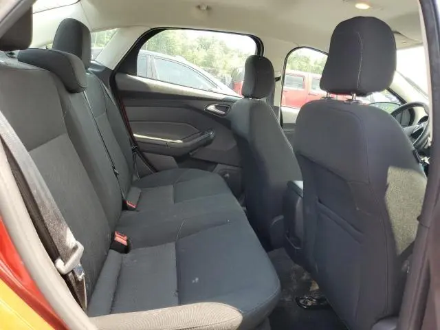 2018 FORD FOCUS SE  