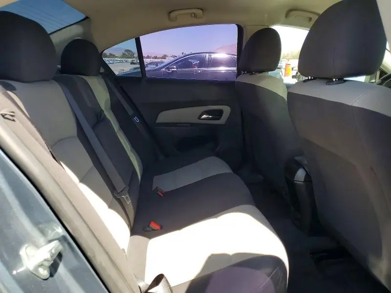 2012 CHEVROLET CRUZE LS  