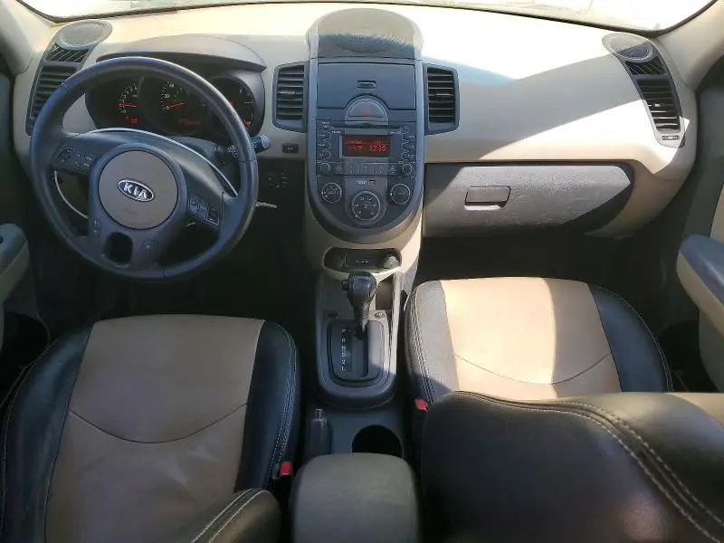 2010 KIA SOUL +  