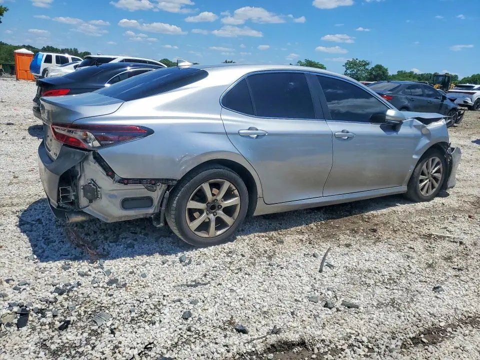 2022 TOYOTA CAMRY LE  