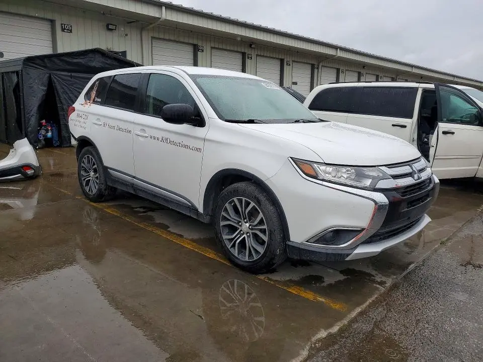 2016 MITSUBISHI OUTLANDER SE  