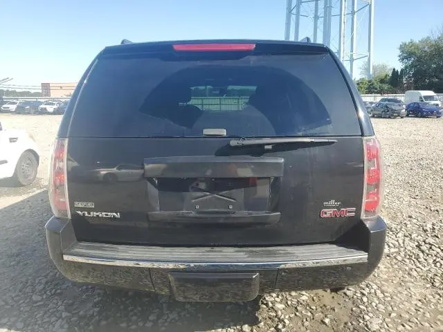 2011 GMC YUKON DENALI  