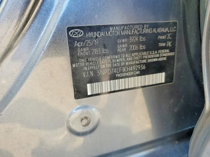 2019 HYUNDAI ELANTRA SE  