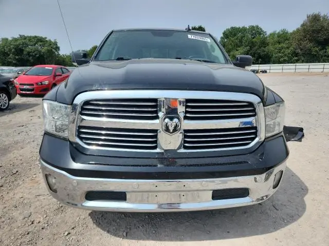 2017 RAM 1500 SLT  