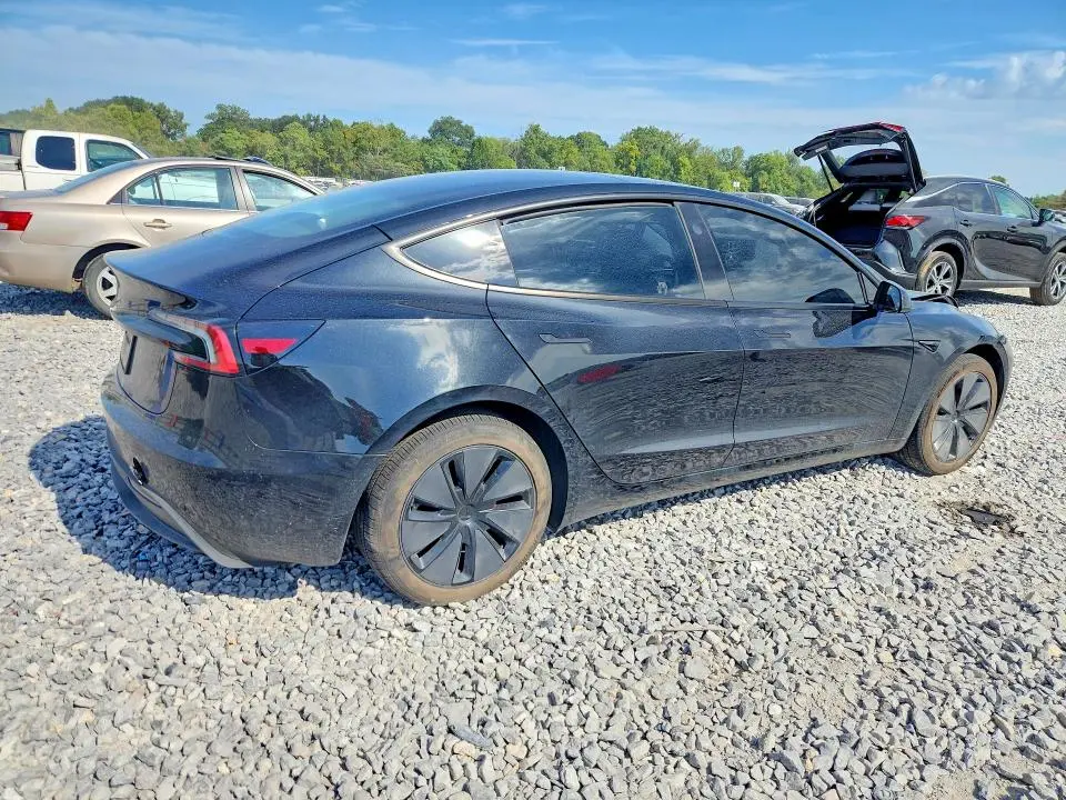 2025 TESLA MODEL 3   