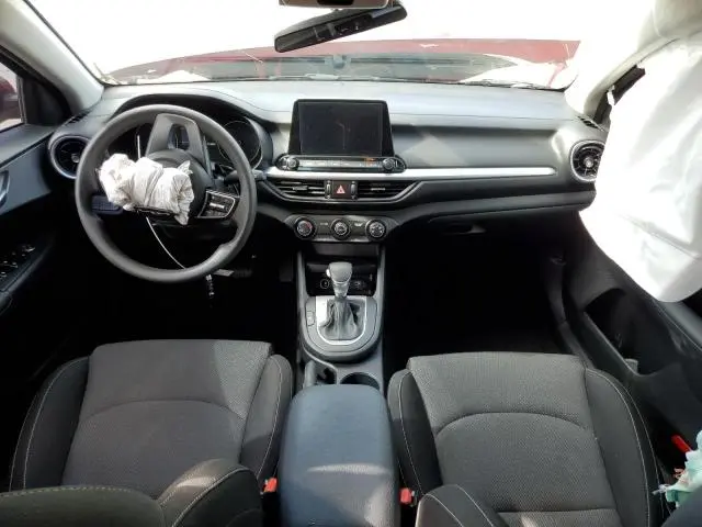2024 KIA FORTE LX  