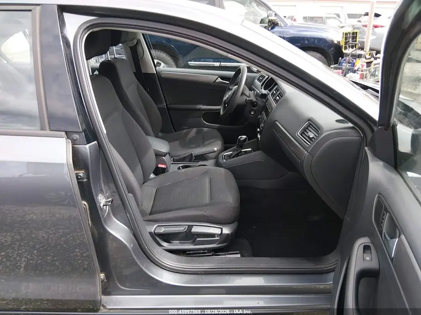 2015 VOLKSWAGEN JETTA 2.0L TDI S