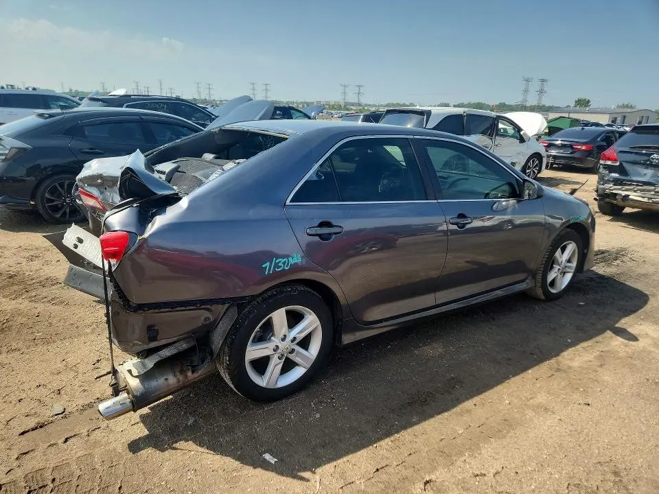 2014 TOYOTA CAMRY SE  