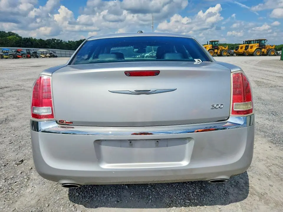 2012 CHRYSLER 300 LIMITED  