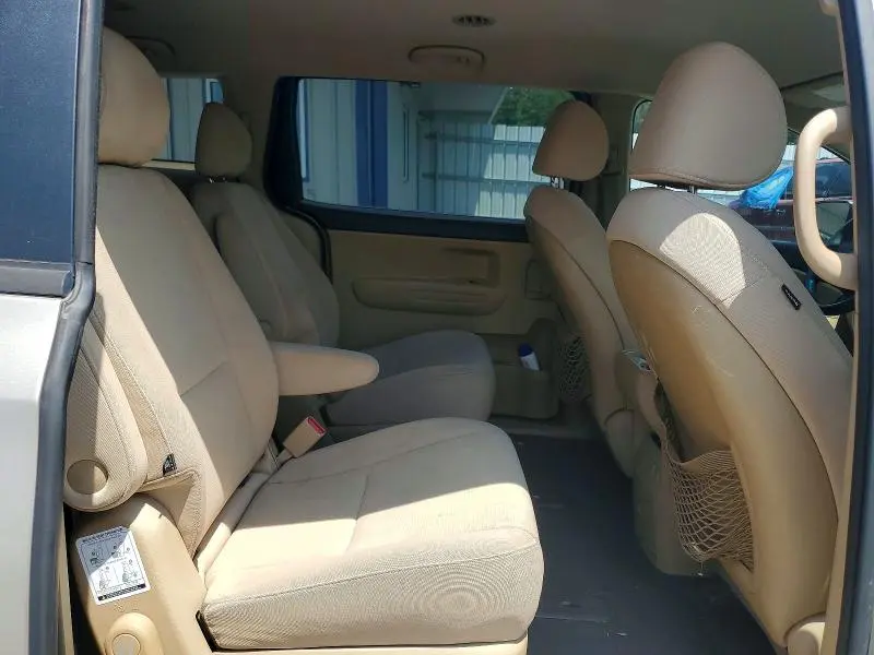 2015 KIA SEDONA LX  
