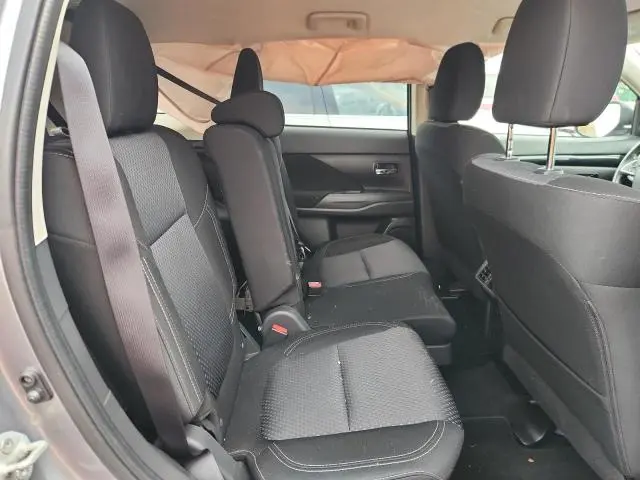 2020 MITSUBISHI OUTLANDER SE  