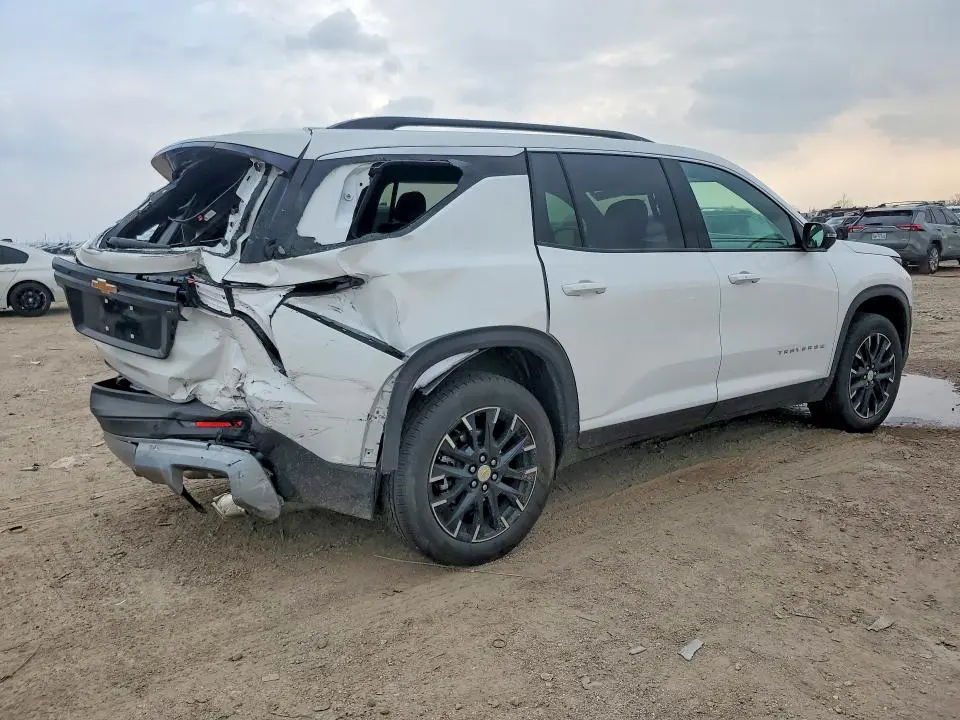 2025 CHEVROLET TRAVERSE LT  
