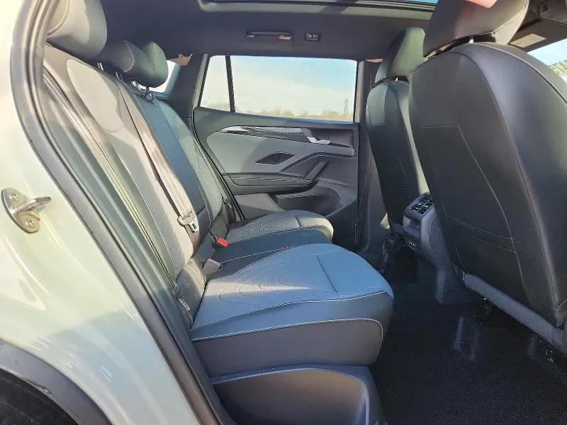 2025 VOLKSWAGEN TIGUAN SE R-LINE BLACK  
