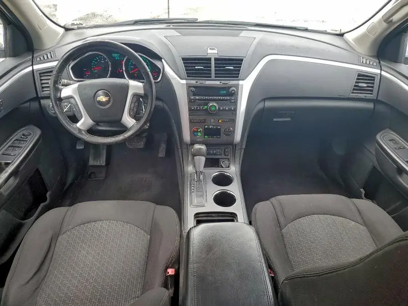 2011 CHEVROLET TRAVERSE LT  