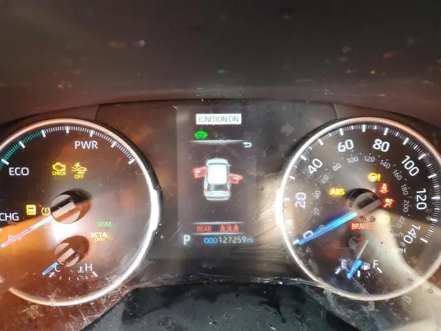 2021 TOYOTA RAV4 XLE  