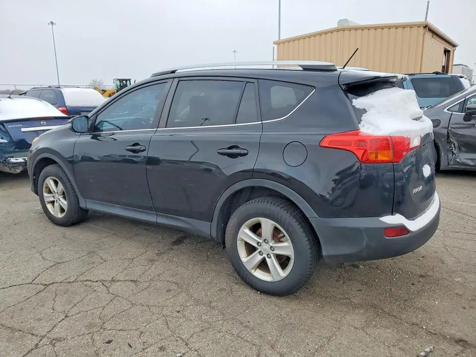 2013 TOYOTA RAV4 XLE  