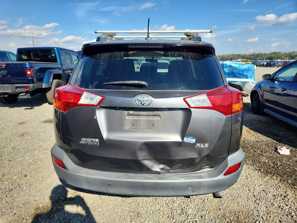 2015 TOYOTA RAV4 XLE  