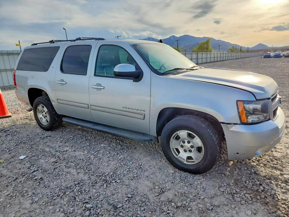 2013 CHEVROLET SUBURBAN K1500 LT  