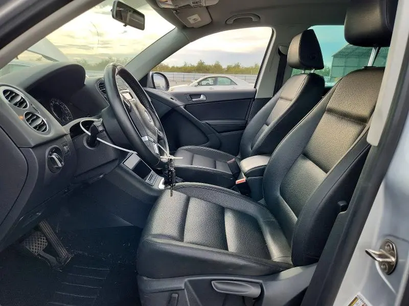 2014 VOLKSWAGEN TIGUAN S  