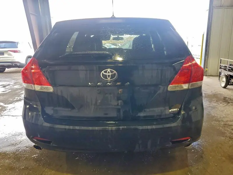 2011 TOYOTA VENZA   