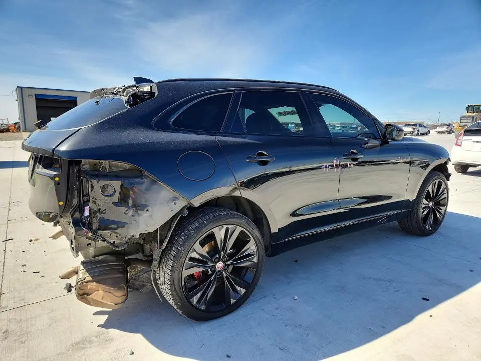 2022 JAGUAR F-PACE S  