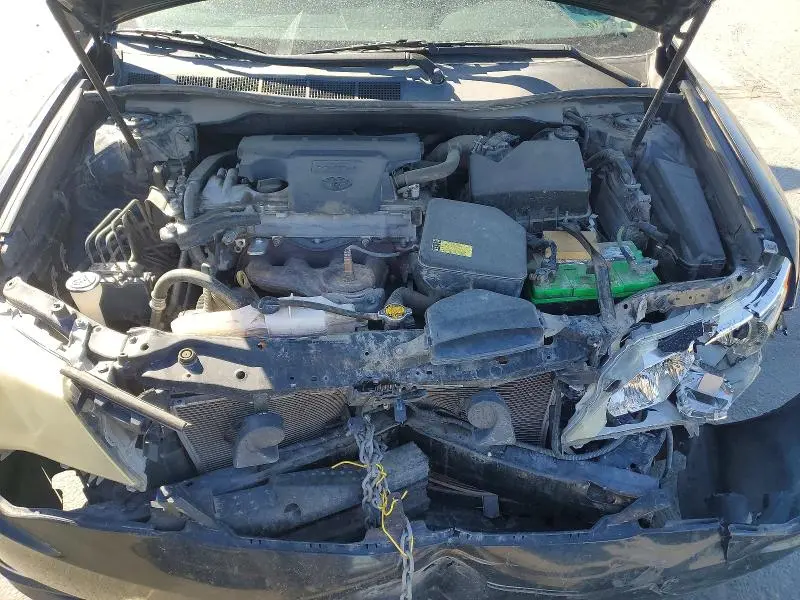 2013 TOYOTA CAMRY SE  