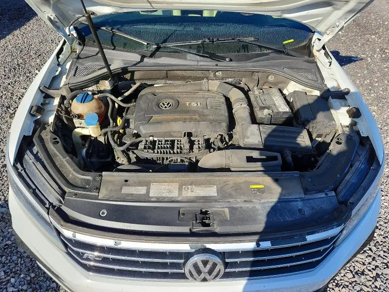 2017 VOLKSWAGEN PASSAT R-LINE  