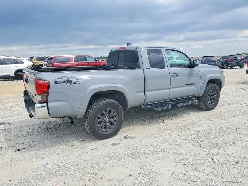 2021 TOYOTA TACOMA SR5 V6  