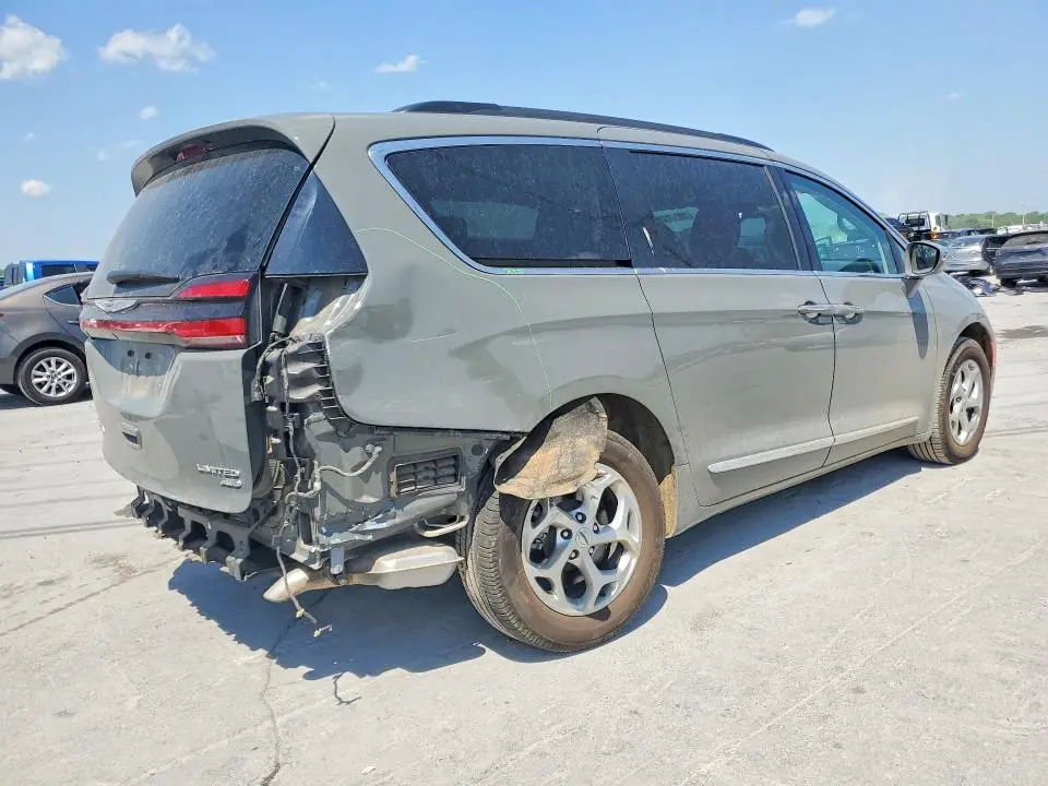 2022 CHRYSLER PACIFICA LIMITED  