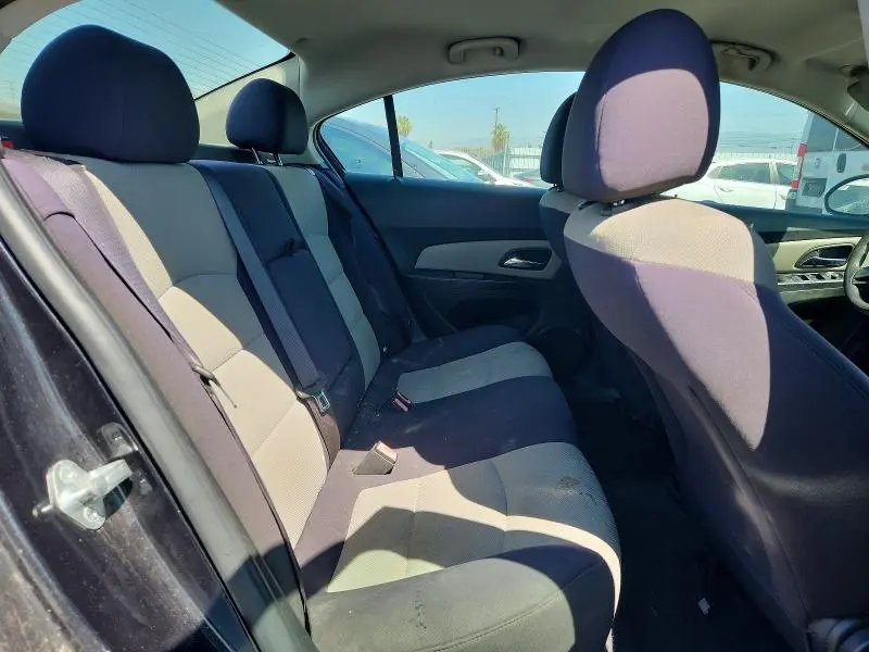 2012 CHEVROLET CRUZE LS  