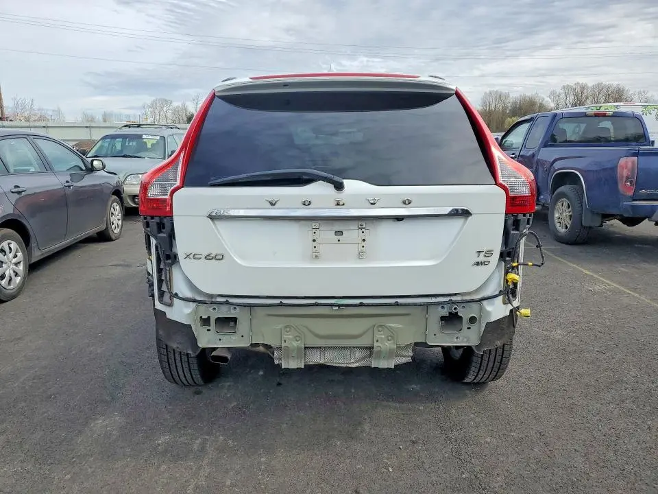 2017 VOLVO XC60 T5 INSCRIPTION  