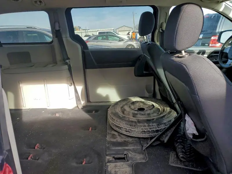 2010 DODGE GRAND CARAVAN SE  