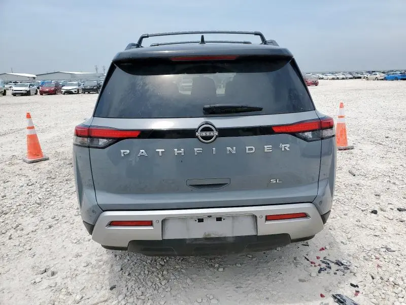 2022 NISSAN PATHFINDER SL  