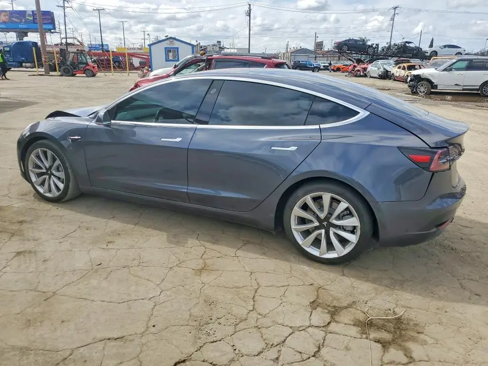 2018 TESLA MODEL 3   