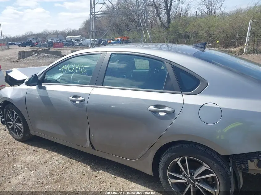 2022 KIA FORTE LXS