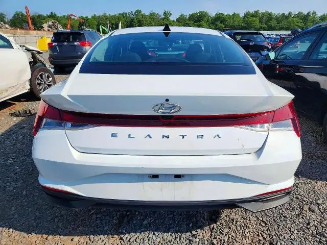 2021 HYUNDAI ELANTRA SEL  