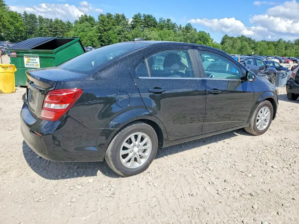 2017 CHEVROLET SONIC LT  