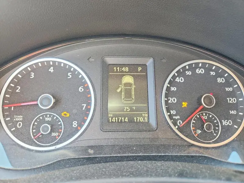 2013 VOLKSWAGEN TIGUAN S  