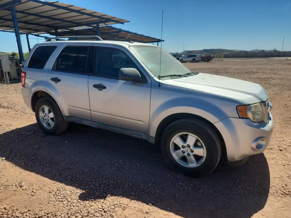 2010 FORD ESCAPE XLT  