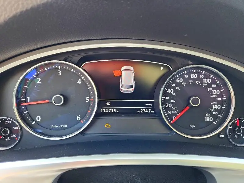 2015 VOLKSWAGEN TOUAREG V6 TDI  
