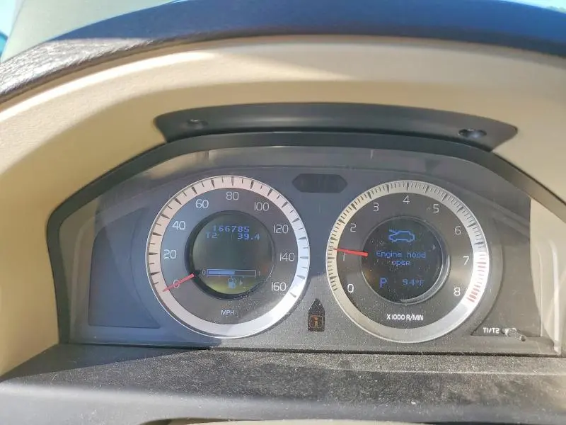 2010 VOLV XC70 3.2   
