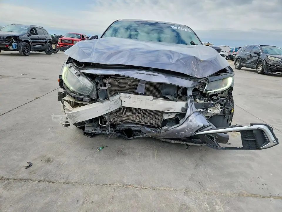 2019 HONDA CIVIC LX  