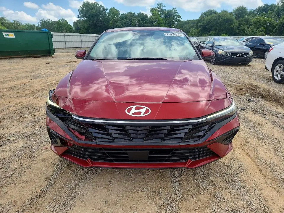 2025 HYUNDAI ELANTRA LIMITED  