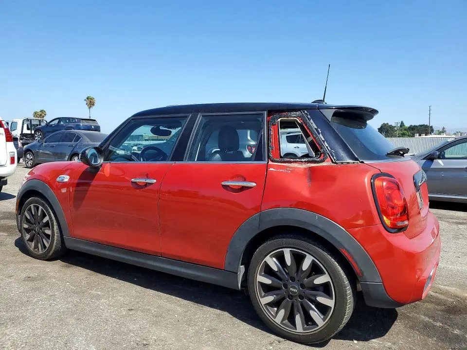 2016 MINI COOPER S  