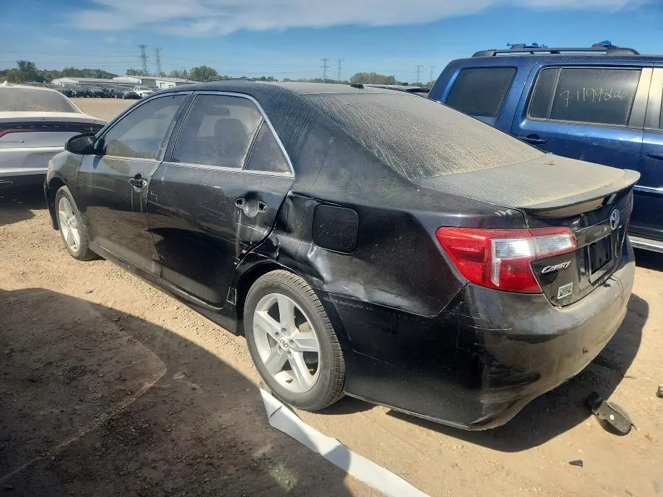 2012 TOYOTA CAMRY SE  