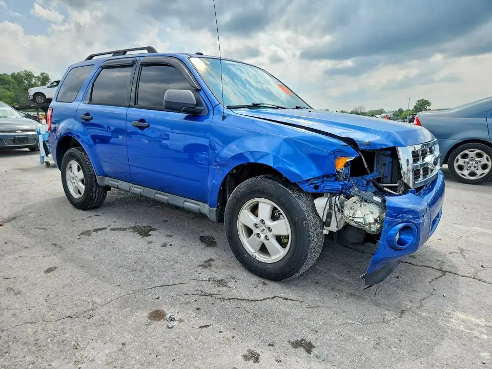 2012 FORD ESCAPE XLT  
