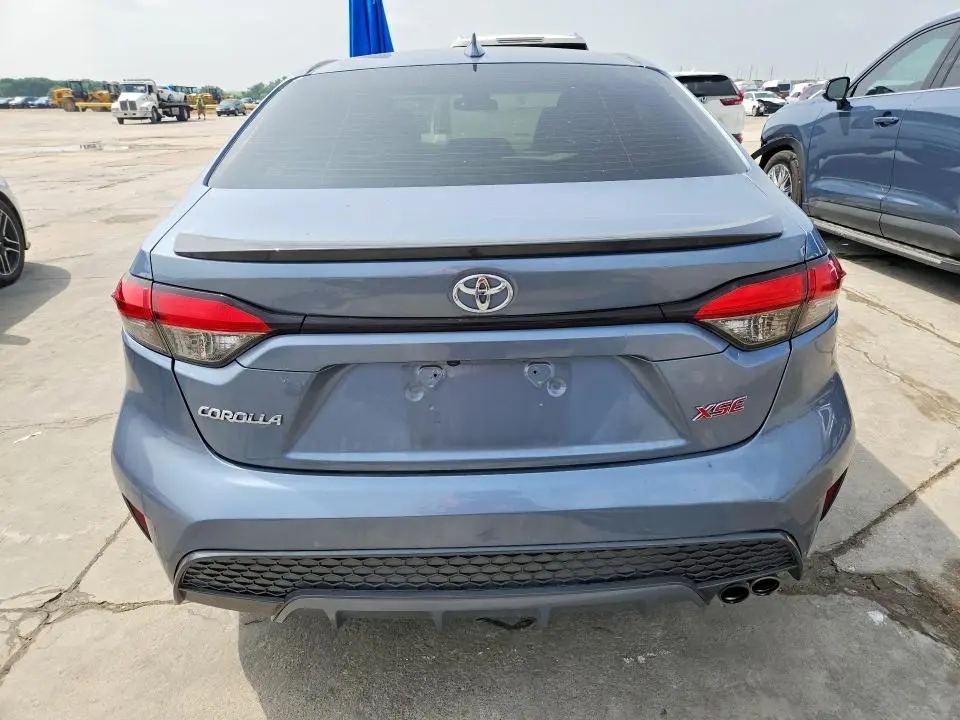 2021 TOYOTA COROLLA XSE  